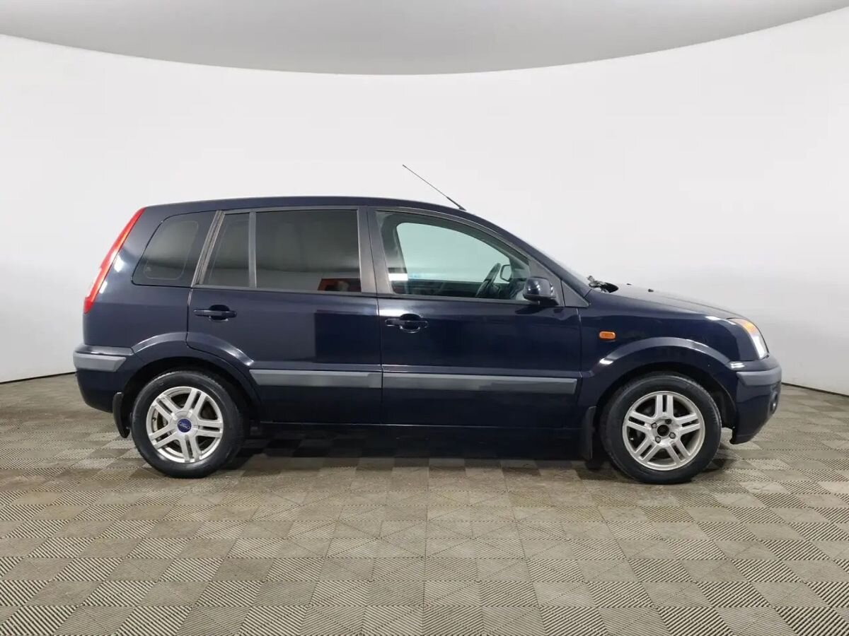 Фото автомобиля 3