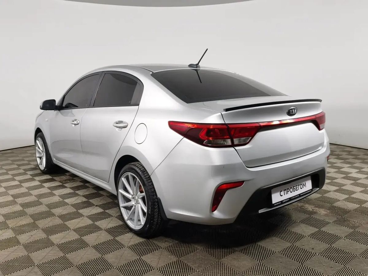 Фото автомобиля 6