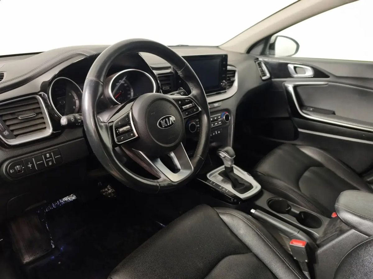Фото автомобиля 8