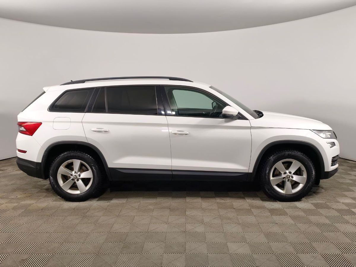 Фото автомобиля 3